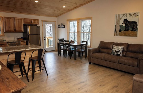 Stecoah House | The Bears Den, cozy 2 bedroom newly built home in the mountains.
