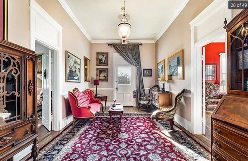 North Newport News Bed & Breakfast | The Boxwood Inn General Pershing Suite