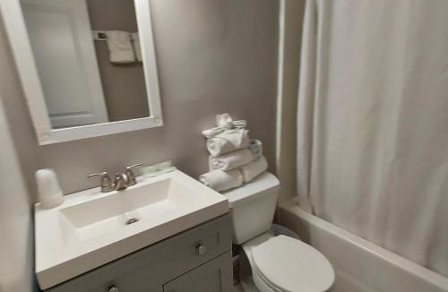 Ocean City Hotel | The Burgundy Inn Hotel and Apartments
