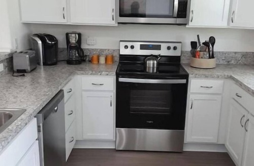 Inverness House | The Clark House- new 3 br, 2 bath in Inverness, FL