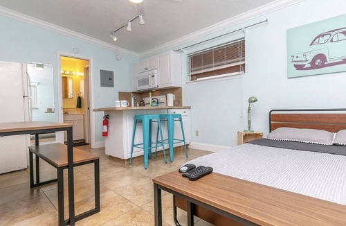 Croissant Park Apartment | The cottage is ideal for businesses, cruise layovers, crew-housing + vacationers
