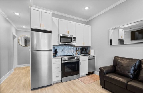 Bloomingdale Hotel | The District Dwelling+New Renovation, 3 Bedroom