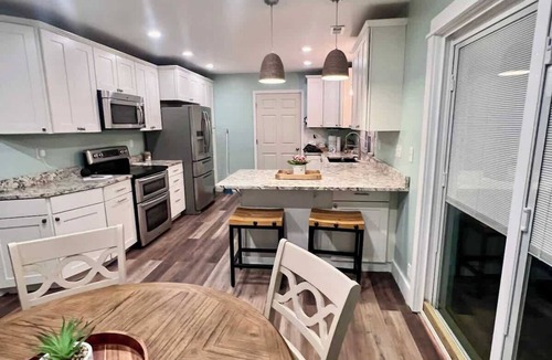 Manteo House | The Dogwood House - Private Pool, Pet Friendly