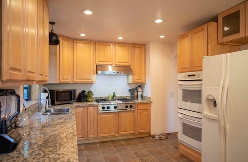 Heber Cabin | The Duke Cabin - A FOREST LAKES Cabin in the Woods! HOT TUB