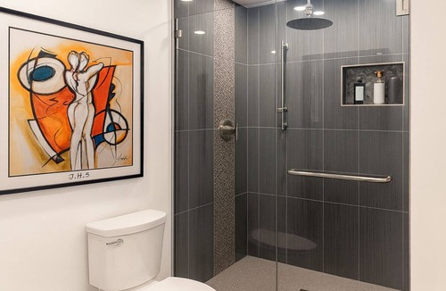 Wilton Manors House | The Gold Room · Garden of Manors · Guesthouse·FL