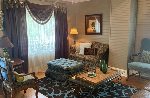 High Point Cottage | The Green House Beautiful Vintage Cottage