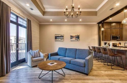 Sevierville Hotel | The Historic Central, a New Hotel Collection Property