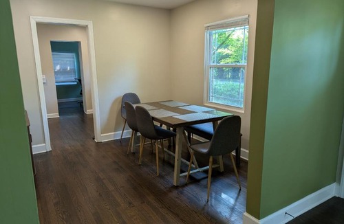 Durham House | The Homestead Bungalow 2BR Den, Pets OK