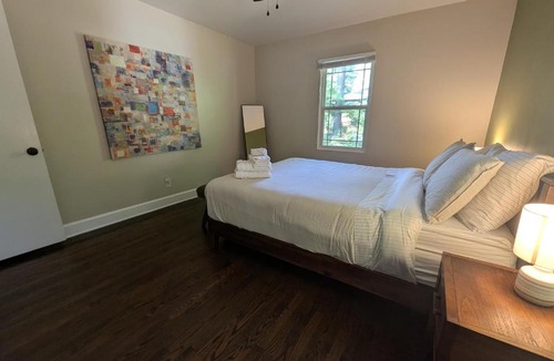 Durham House | The Homestead Bungalow 2BR Den, Pets OK