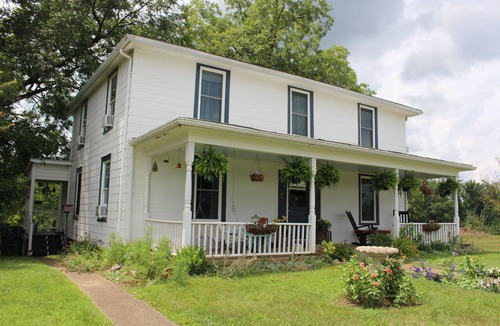 Madison House | The Honeysuckle Cottage in beautiful Madison VA