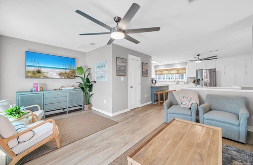 Grayton Beach House | The Hotz Spot to Stay in the Iconic Grayton Beach Florida