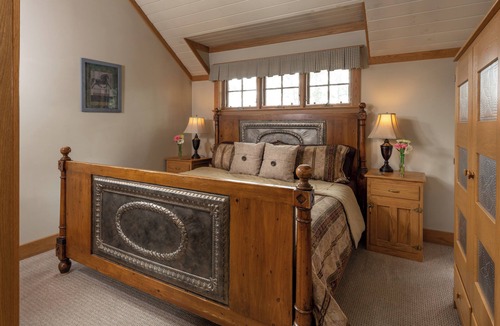 Intercourse Bed & Breakfast | The Inn & Spa at Intercourse Village