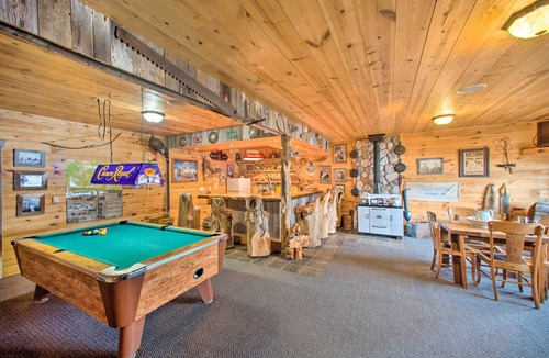 Putnam County Cabin | ‘The Lodge’ in Powersville w/Game Room & Fire Pit