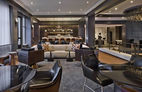 Logan Square Hotel | The Logan Philadelphia, Curio Collection by Hilton