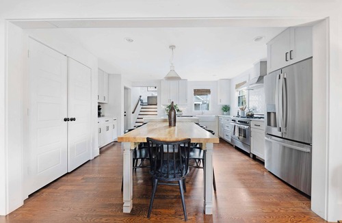 South Nashville House | The Magnolia House - Walk to WeHo + Mins to DT!