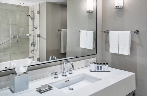 Downtown West Hotel | The Marquette Hotel, Curio Collection by Hilton