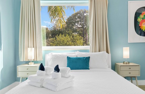 Northeast Miami Hotel | The New Yorker Miami Hotel