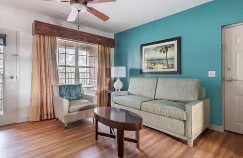 West Kissimmee Hotel | The Perfect Home Base for Your Next Adventure! Unit with Kitchen, Outdoor Pool!