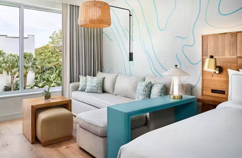 Marathon Hotel | The Perfect Place to Relax and Recharge! Outdoor Pool, Near Pigeon Key!