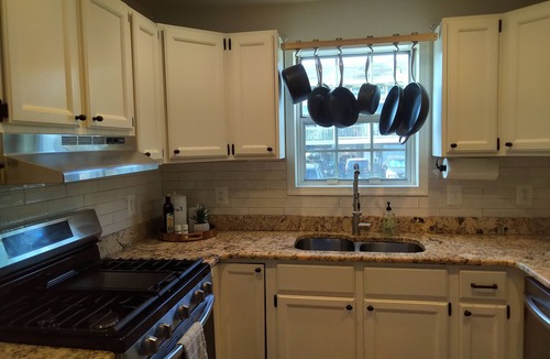 Bethany Beach House | The Pink House: New 100 Steps to the Beach! Avail August 14-21, minimum 5-nights