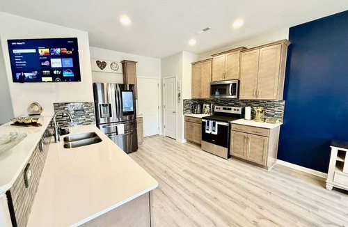 Greensboro House | The relax and cozy house in Greensboro.