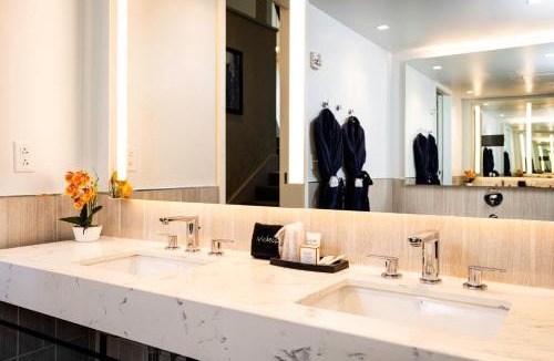 Buffalo Hotel | The Richardson Hotel