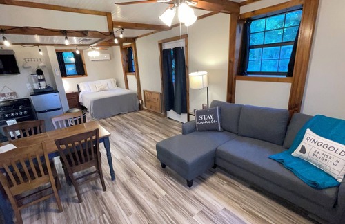Ringgold Apartment | The Rustic Secret, tiny apartment, Basement