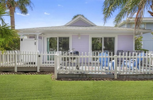 Surfcrest Village House | The Sand Castle