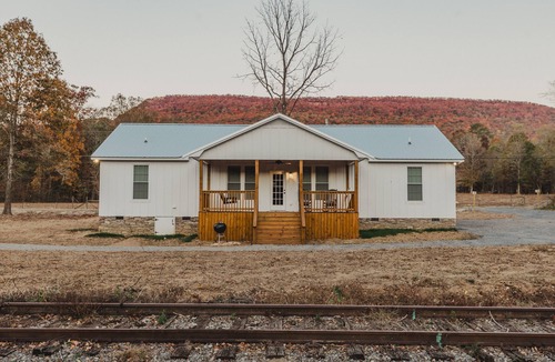 Chickamauga House | The Section House - a mountain retreat with incredible views near Chattanooga!