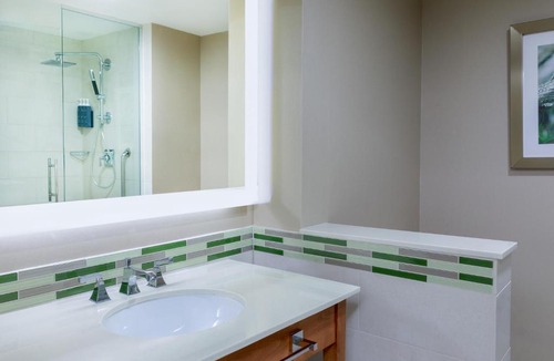 Herndon Hotel | The Westin Washington Dulles Airport