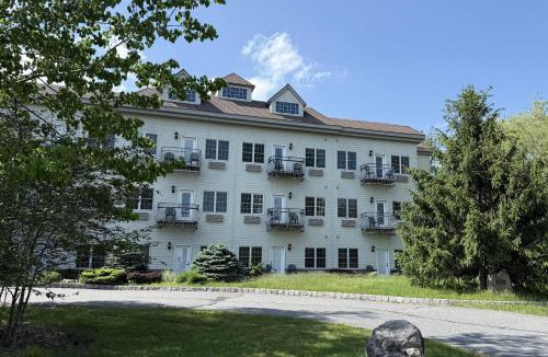Lake Harmony Hotel | The Willowbrook Village at Lake Harmony, a Wyndham Hotel