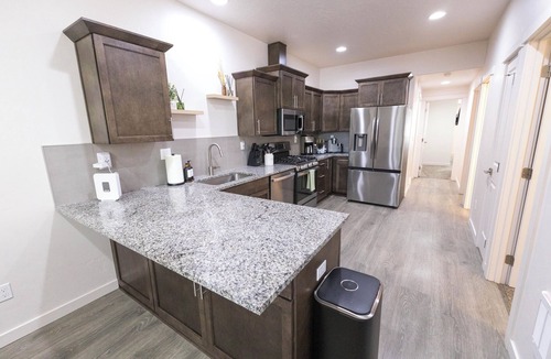 Sunset House | This 3BR/2BA retreat. North End Haven | Steps from Parks, Trails & Local Favorites Walking distance to Hyde Park and Camel’s back park | Close to Boise White Water park and E Bikes For Rent it simple at this peaceful and centrally-located place.