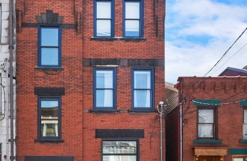 East Allegheny House | Three Private Units, Near Stadiums, Free Parking
