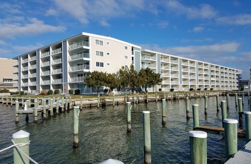 Midtown Ocean City Condo | Thunder Island 61B-Baywater 39th St, Free WiFi, Pool, Elev, W/D, AC