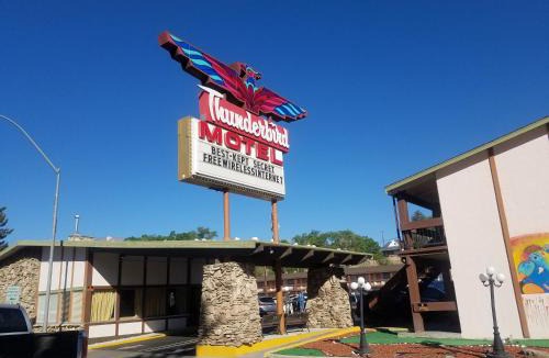 Elko Hotel | Thunderbird Motel