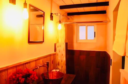 Valle de Bravo Hotel | Tombstone