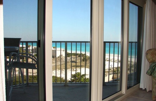 Sandestin Condo | Tops'l Resort Beach Manor Ocean Blue Chic Condo! Beachfront with private beach!