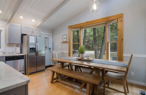 Rapid City Cabin | Torch Lake cabin, 4BR, Sleeps 10, Firepit, A/C