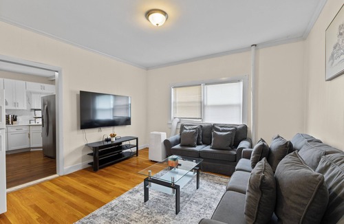 Nonantum Apartment | Totally Renovated 3Br Apartment