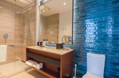 Florida Central Atlantic Coast Hotel | Tower Flat | Evermore Orlando | Evermore Bay View Residence