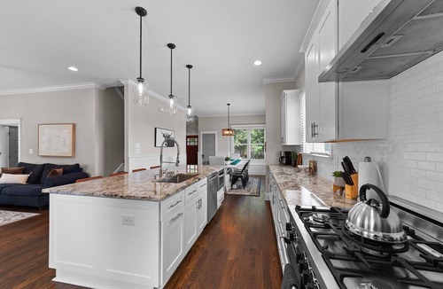 Albright House | Traditional 4BR Craftsman, In DT Durham, Near Duke