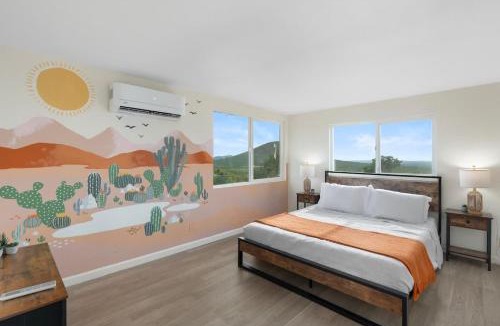 Williams House | Tranquil 12-Acre Haven by Grand Canyon Awaits