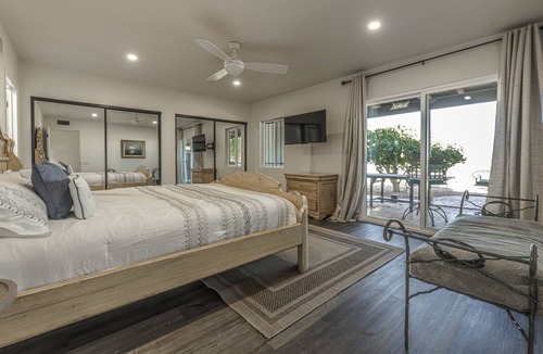 Desert Hills Estates House | Tranquil Green Valley Getaway, Hike, Relax & Spot Rare Birds!