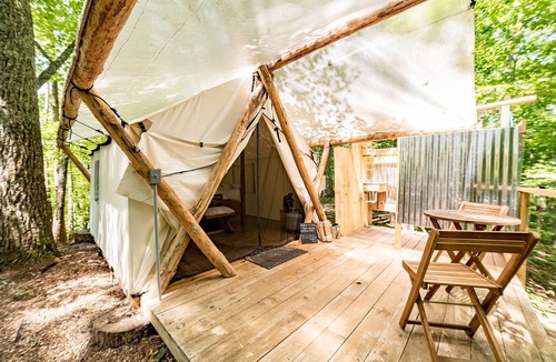 Sevierville RV Rental | Travel&Leisure mag top romantic Glamping T3