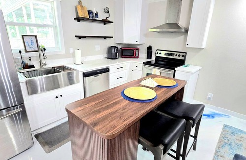 Wright House | Travel Nurse Getaway - Close to Hurlburt & Eglin