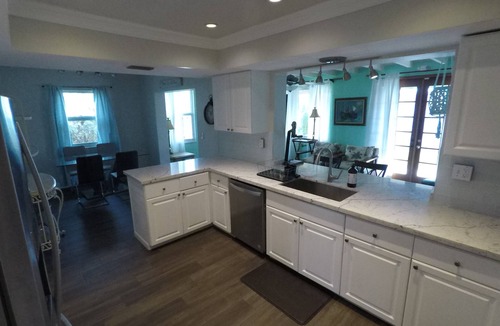 Deerfield Beach House | Treasure Cove - 2,100sqft Home away from Home, 1.4m to the Beach, 3bdrm, 2 bath