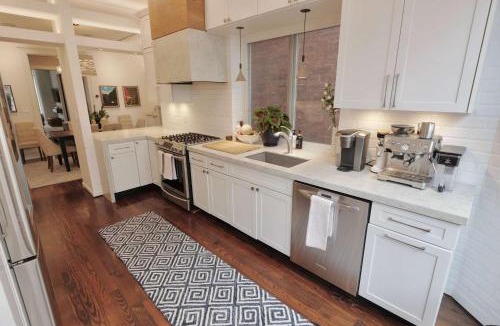 Bloomingdale House | Tree-Lined Tranquillity - DC Family Retreat