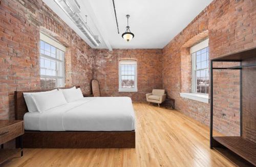 Carleton Place Hotel | Tri Century Mill Suites