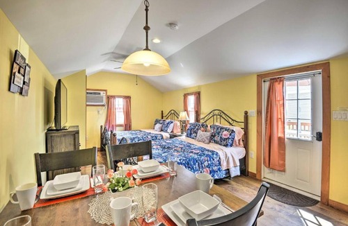 Pleasant Mount Hotel | Triple Suites At Equestrian House