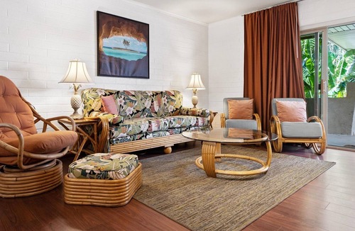 Arts District Condo | TROPICAL ABODE: COMMUNITY POOL + RELAXING PATIO